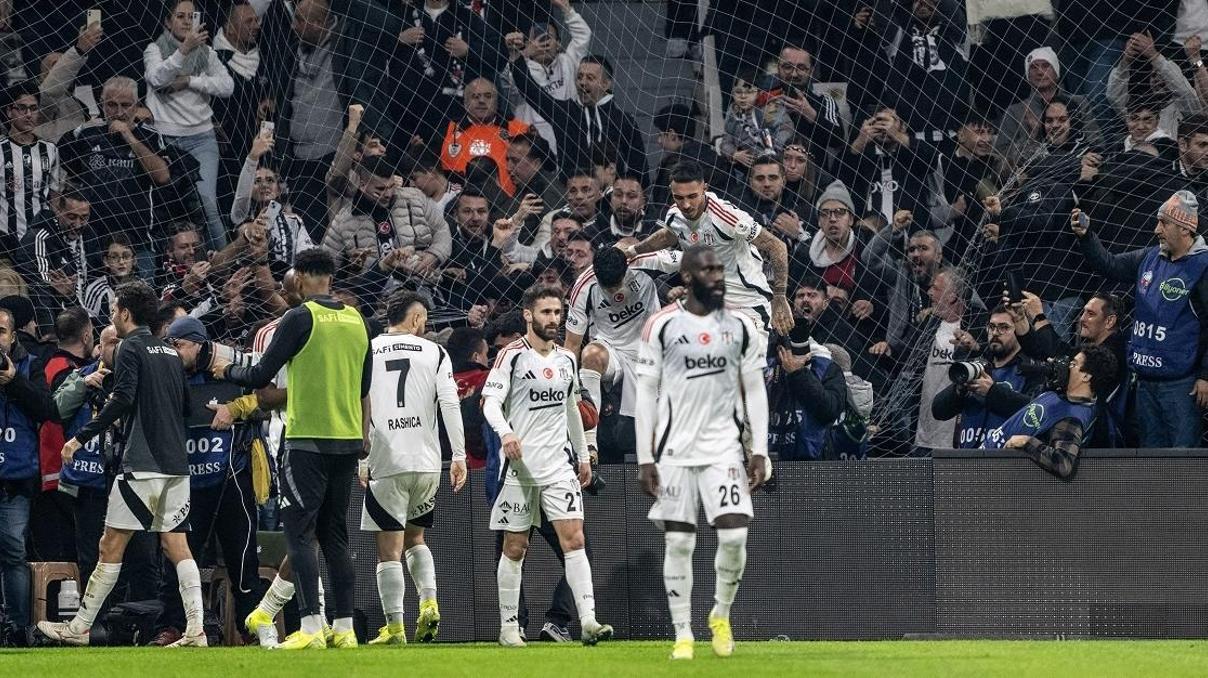 Derbide Beşiktaş, Fenerbahçeyi tek golle geçti
