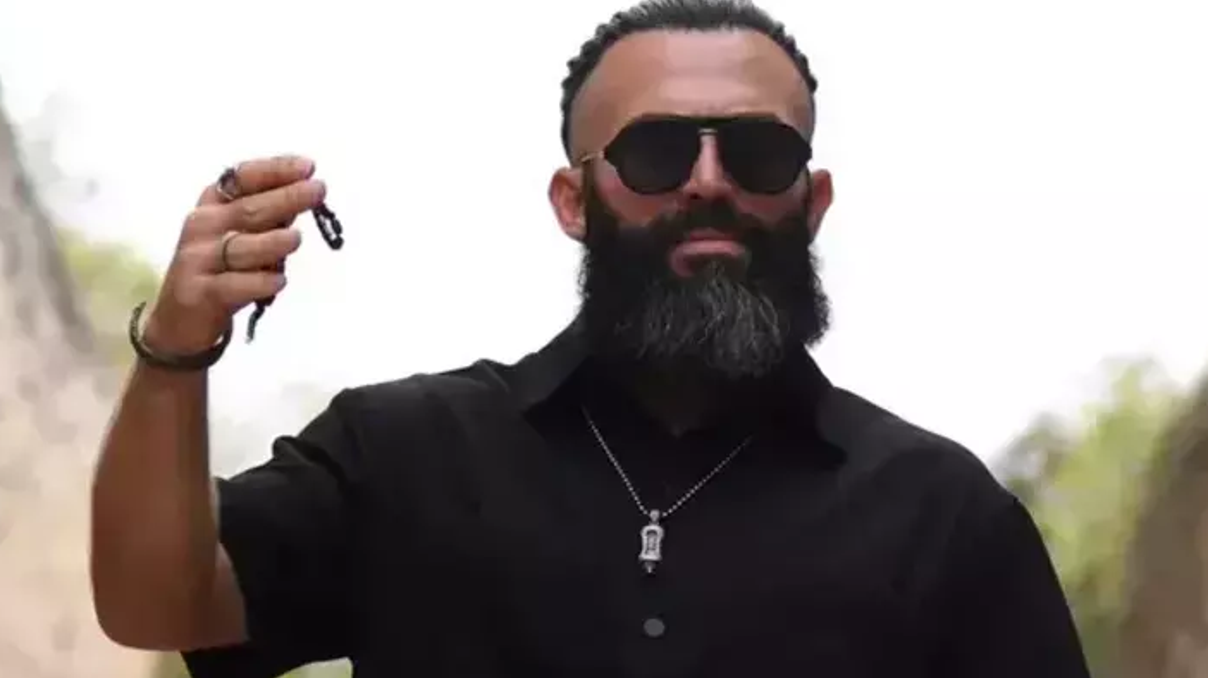 Turabi hakkında yakalama kararı çıkarıldı Turabi hakkında yakalama kararı çıkarıldı