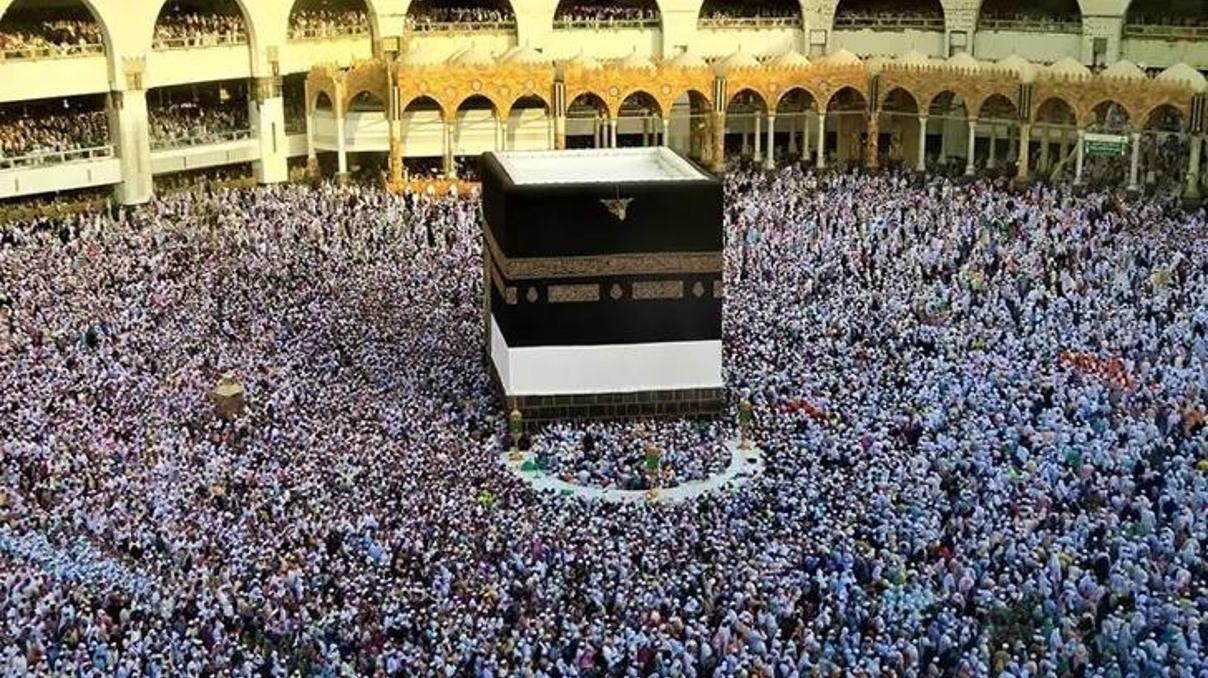 Suudi Arabistandan Mekkeye girişlerde yeni kısıtlama Suudi Arabistandan Mekkeye girişlerde yeni kısıtlama