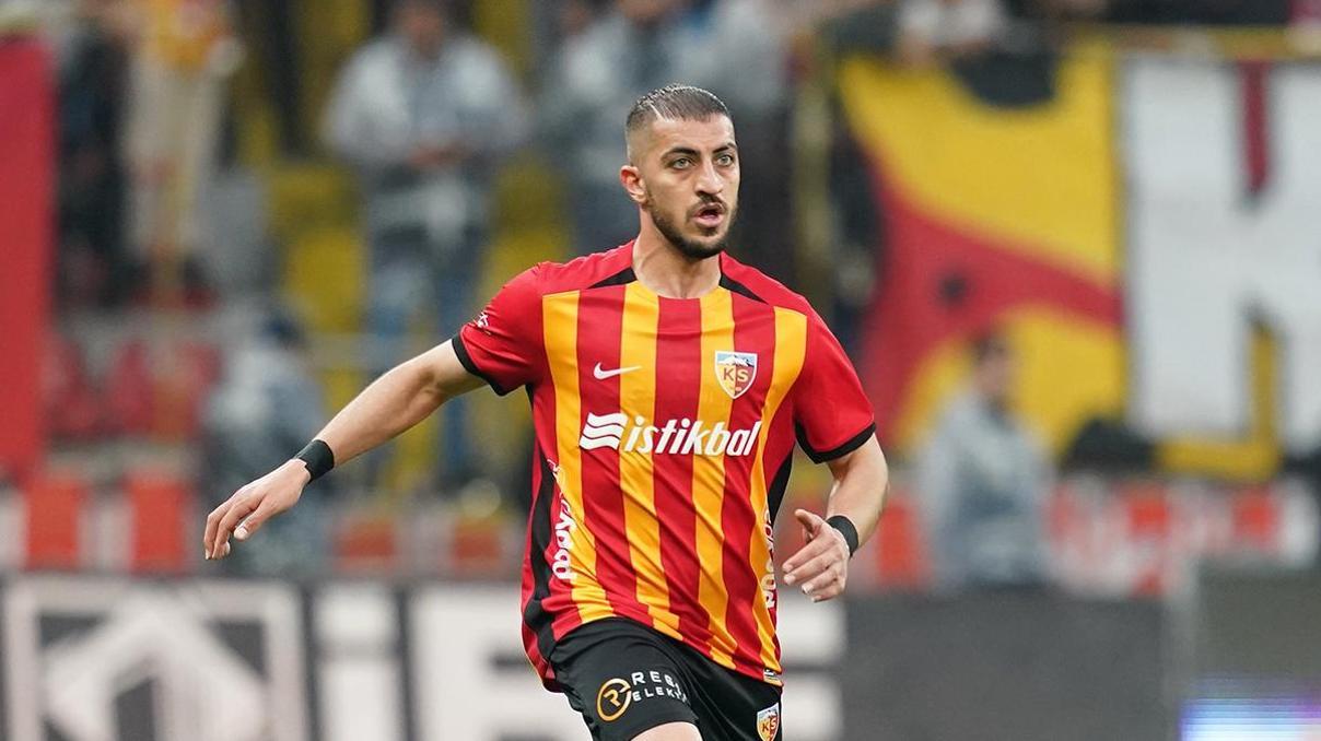 İranlı stoper Majid Hosseini, Kayserisporda kaldı