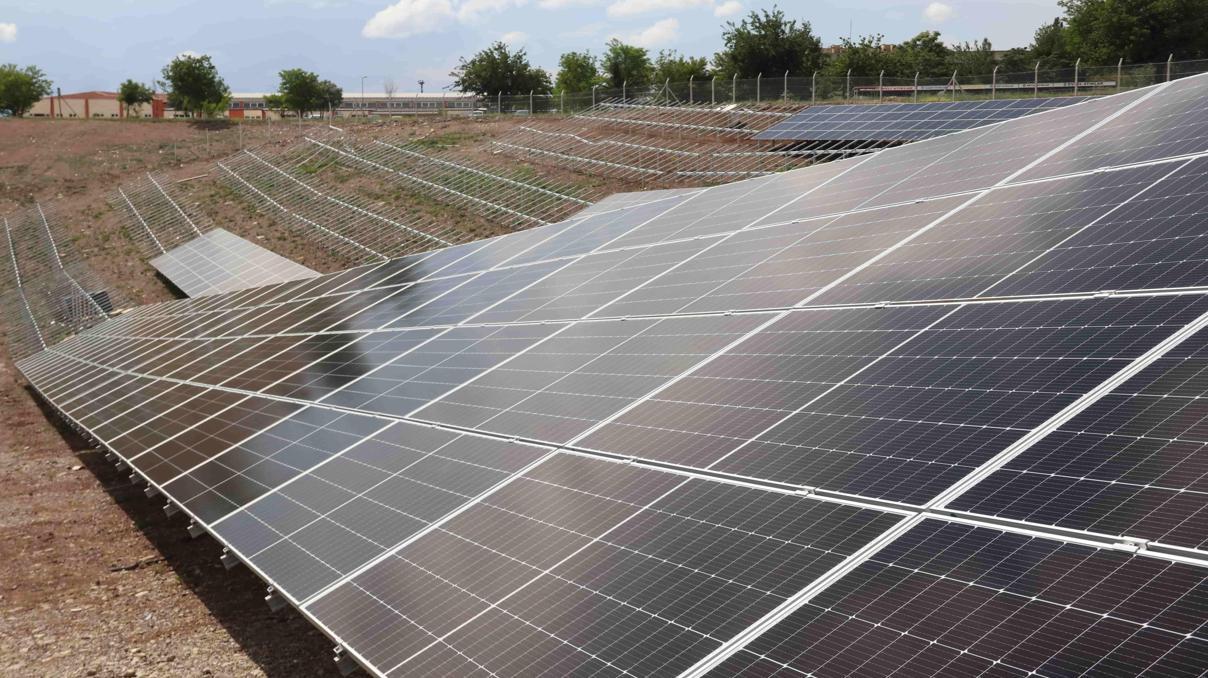 Dicle Üniversitesi GES projesiyle yeşil enerjiye geçiyor