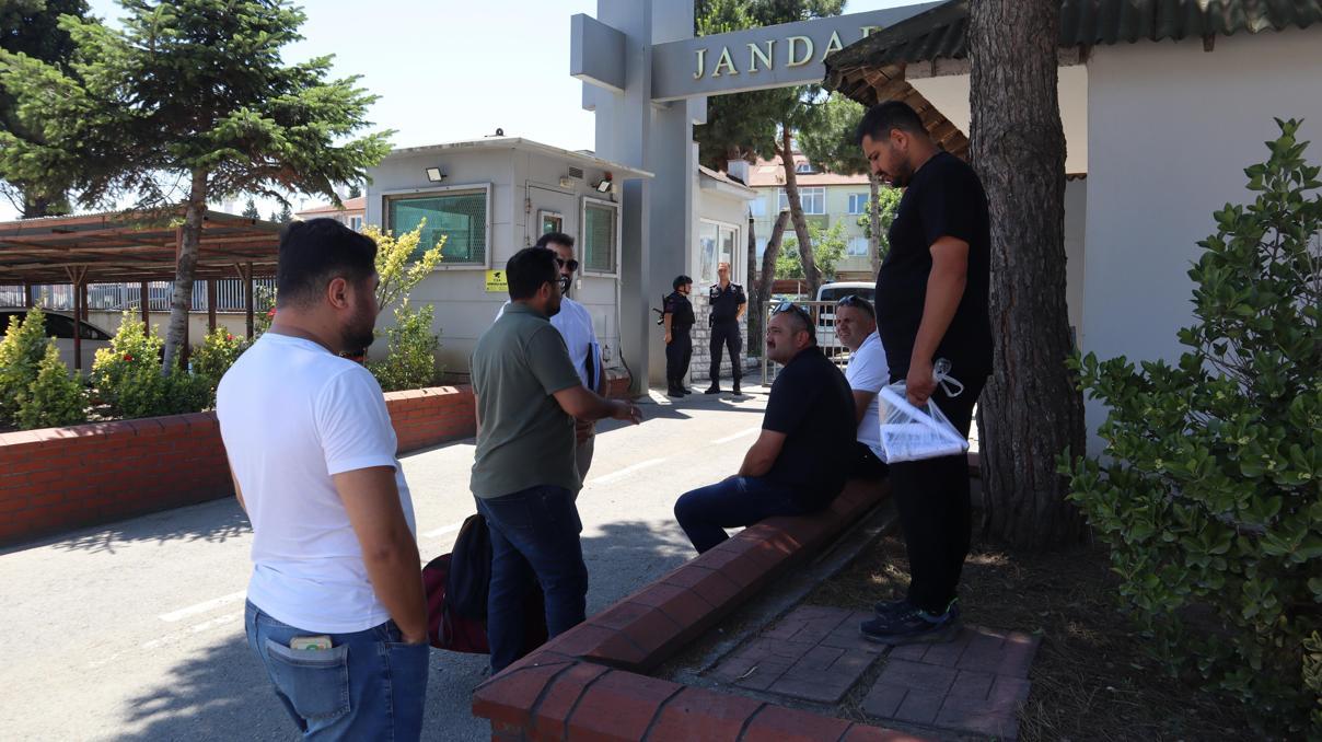 Dizayn araç dolandırıcılığı mağduru: Altınlarımı bozdurup varımı yoğumu verdim Dizayn araç dolandırıcılığı mağduru: Altınlarımı bozdurup varımı yoğumu verdim