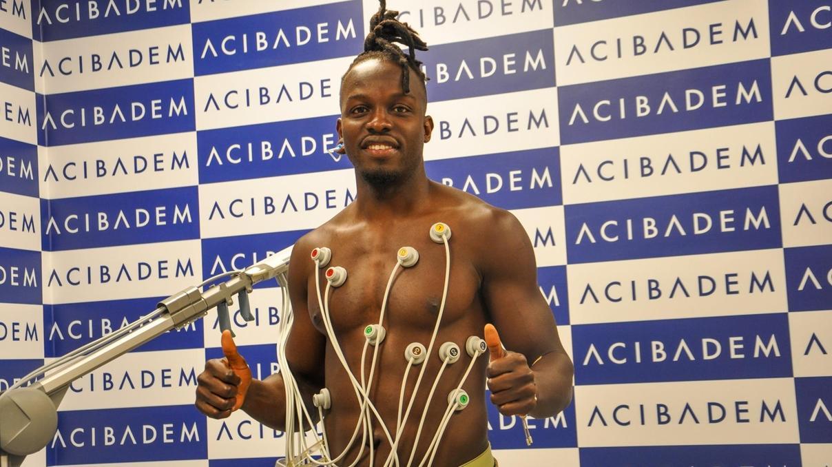 Ali Sowe, Çaykur Rizespora geri döndü Ali Sowe, Çaykur Rizespora geri döndü