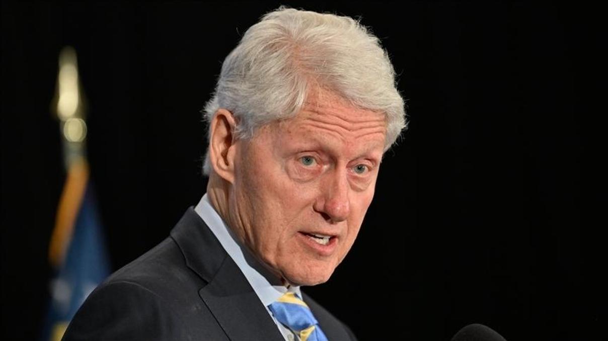 Clinton’ın el yazısıyla Epstein’a mektubu ortaya çıktı