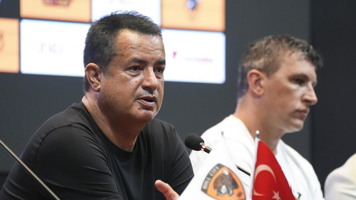 Hull City bir kez daha kazandı 5 gollü düello...