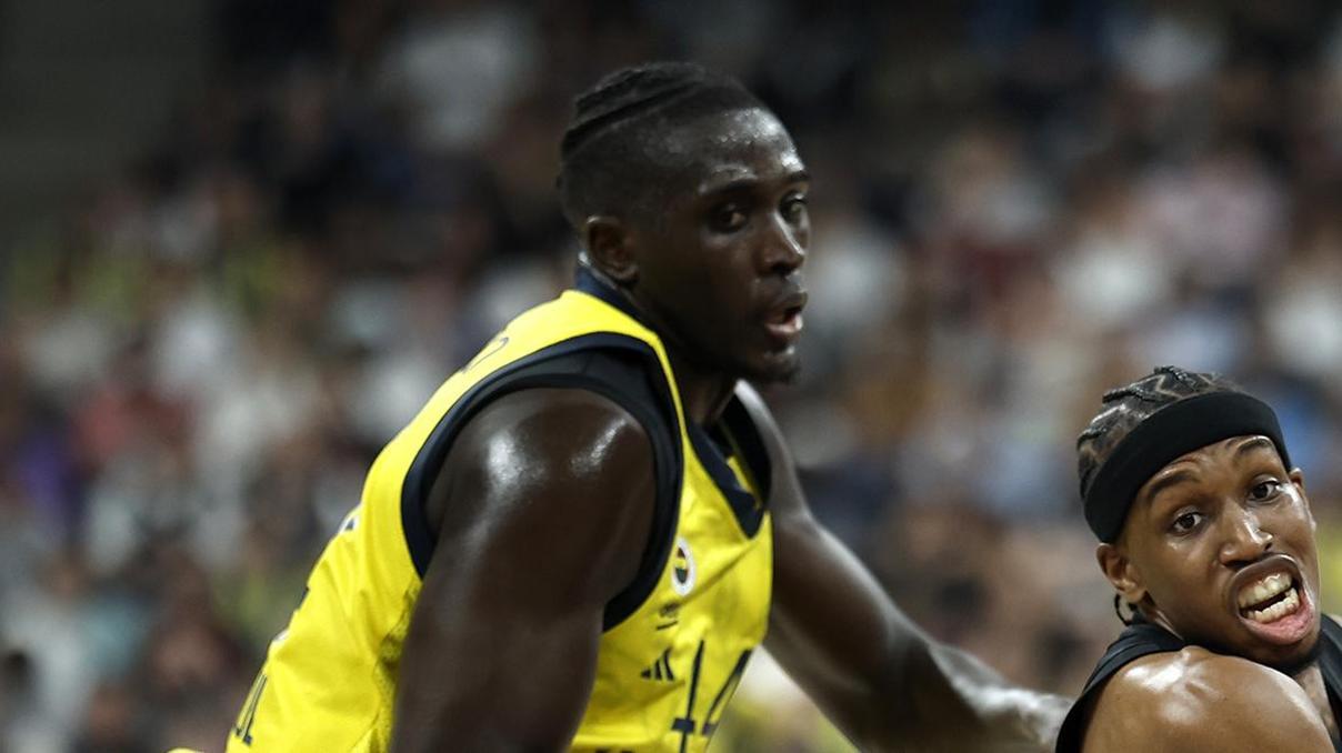 Fenerbahçeye potada kötü haber Jilson Bangonun sağlık durumu hakkında açıklama... Fenerbahçeye potada kötü haber Jilson Bangonun sağlık durumu hakkında açıklama...
