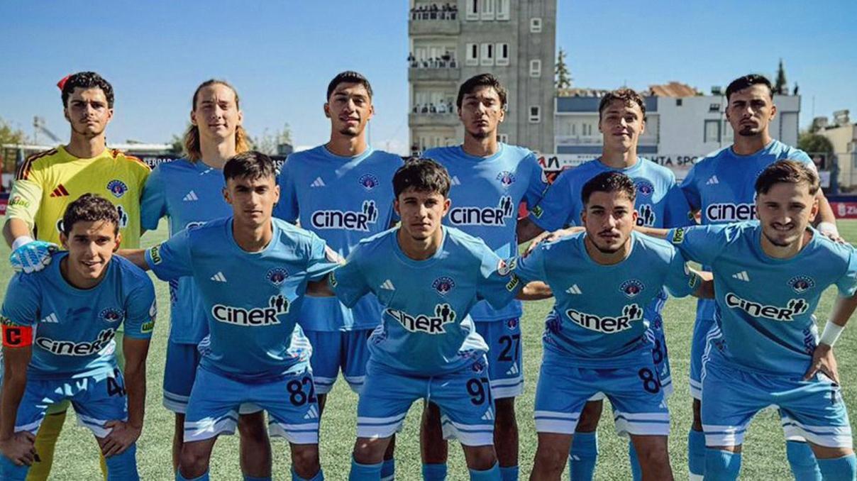 U19 takımıyla maça çıkan Kasımpaşa, Ziraat Türkiye Kupasına veda etti U19 takımıyla maça çıkan Kasımpaşa, Ziraat Türkiye Kupasına veda etti
