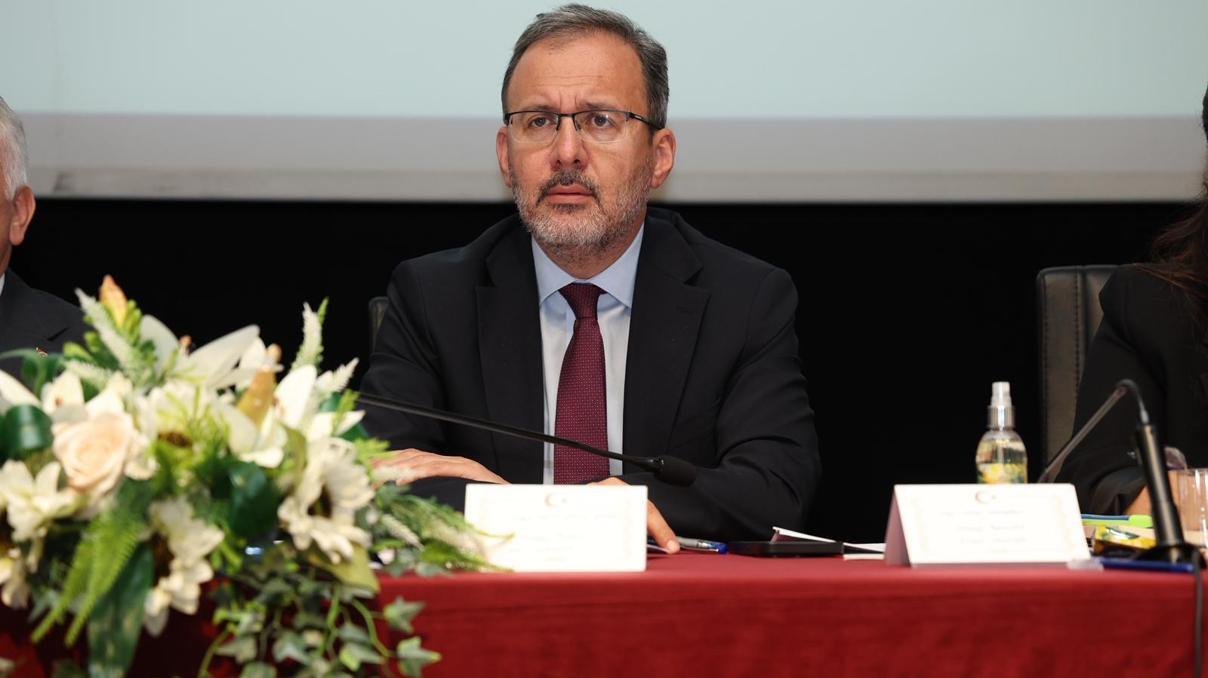 Kasapoğlu: Türkiye’nin tüm imkanları, tüm evlatlarınındır Kasapoğlu: Türkiye’nin tüm imkanları, tüm evlatlarınındır