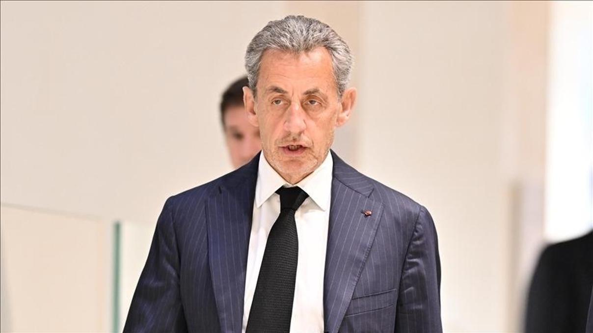 SON DAKİKA... Fransada mahkemeden Sarkozy için şartlı tahliye kararı