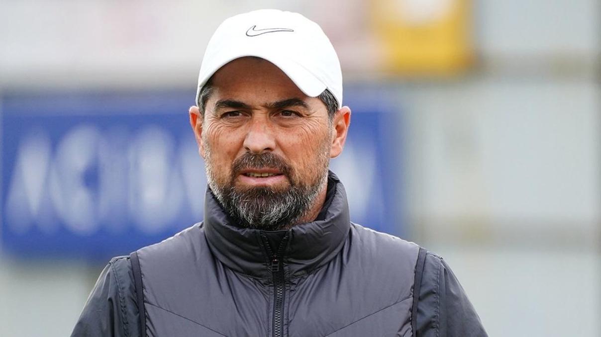 Son Dakika | Çaykur Rizespor’da İlhan Palut istifa etti Son Dakika | Çaykur Rizespor’da İlhan Palut istifa etti