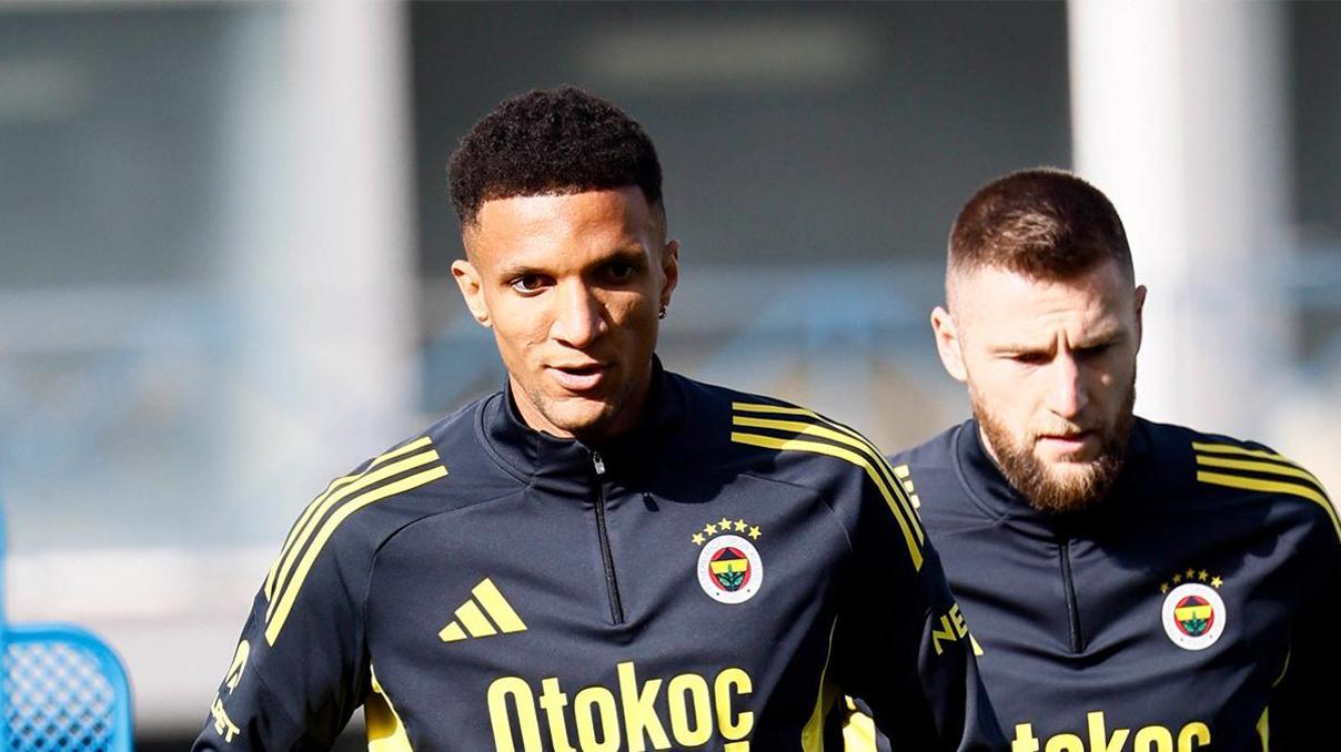 Fenerbahçede bir kadro dışı kararı daha