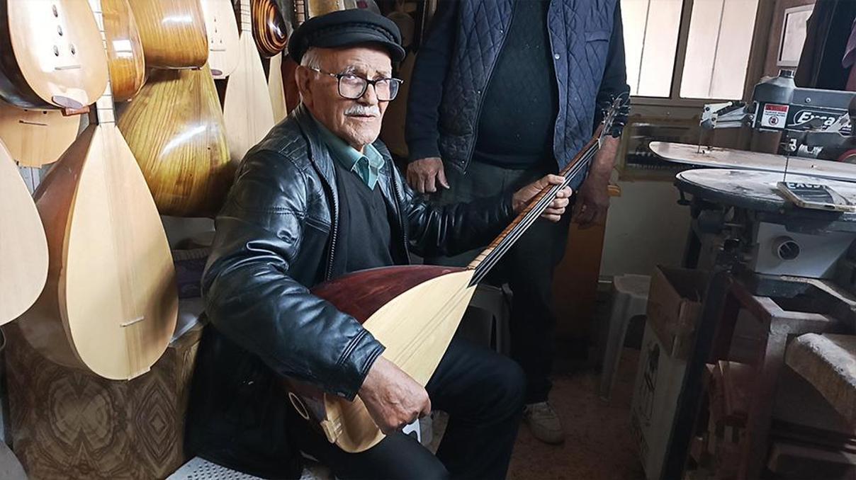Ali amcanın sıra dışı hikayesi: Bir ömürlük ukde 84 yaşında gerçek oldu Ali amcanın sıra dışı hikayesi: Bir ömürlük ukde 84 yaşında gerçek oldu