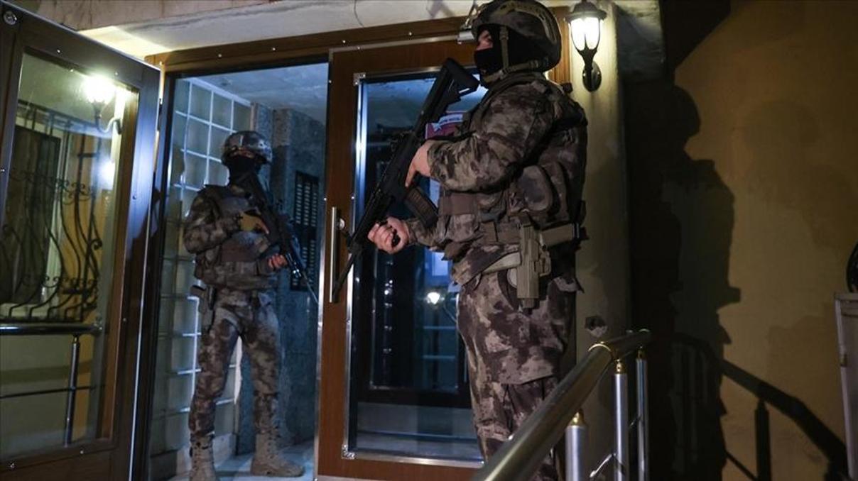 İstanbul’da DHKP/C operasyonu: 4 kişi yakalandı İstanbul’da DHKP/C operasyonu: 4 kişi yakalandı