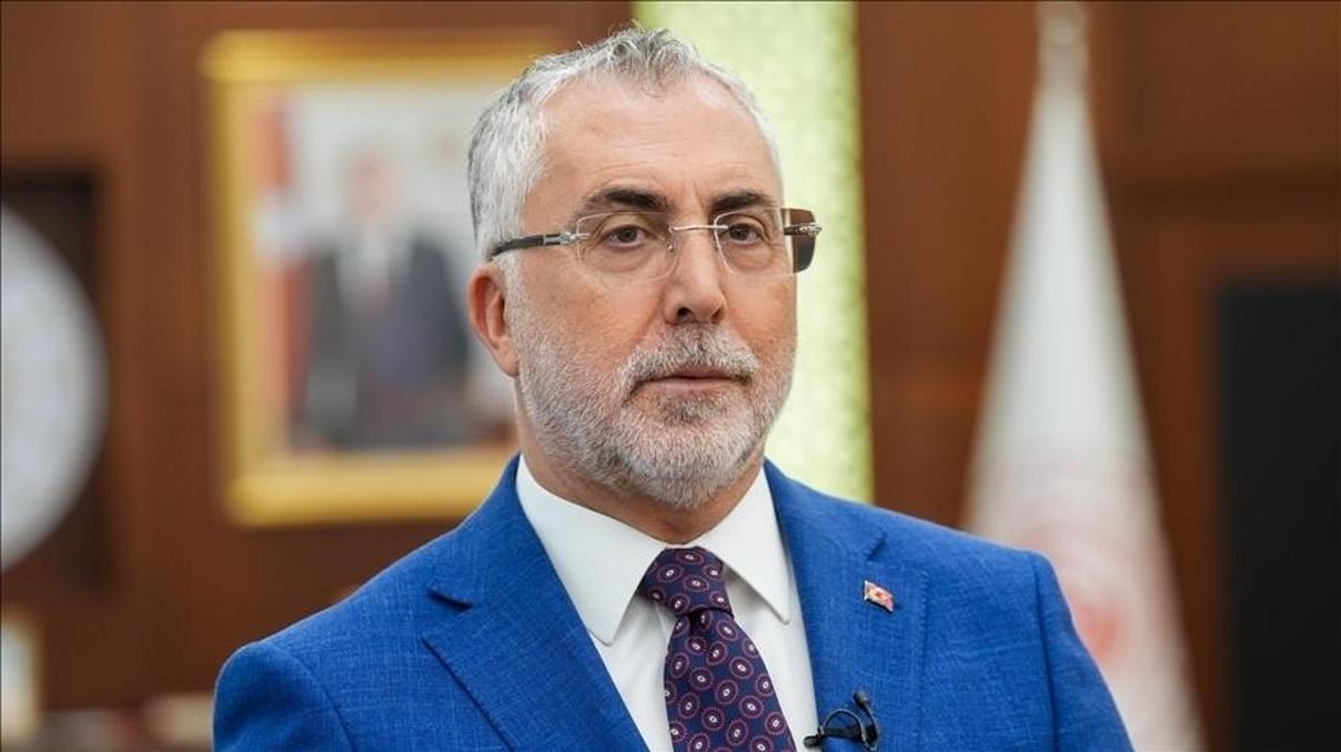 SGK prim borçlarına yeni düzenleme: Peşinat şartı kaldırıldı, eşit taksit imkanı geldi SGK prim borçlarına yeni düzenleme: Peşinat şartı kaldırıldı, eşit taksit imkanı geldi