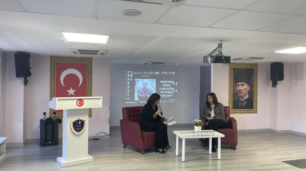 Doğan Cüceloğlu, ölümünün 5’inci yılında adını taşıyan lisede anıldı Doğan Cüceloğlu, ölümünün 5’inci yılında adını taşıyan lisede anıldı