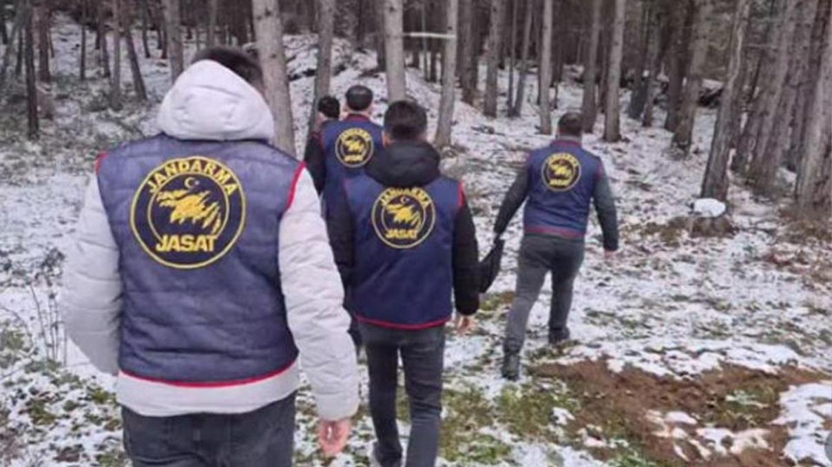 1 izmarit çifte cinayet: Kadınları öldürüp ormana gömmüşler 1 izmarit çifte cinayet: Kadınları öldürüp ormana gömmüşler