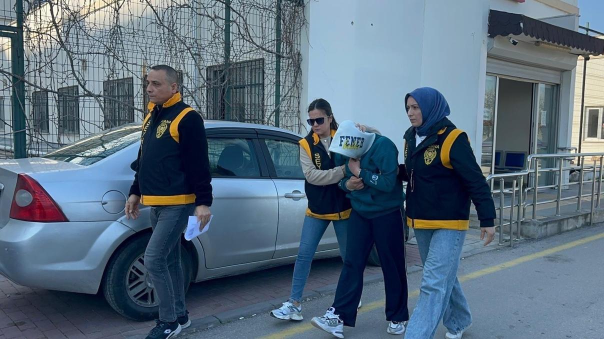 Eşini bıçakla yaralayan kadın tutuklandı Eşini bıçakla yaralayan kadın tutuklandı
