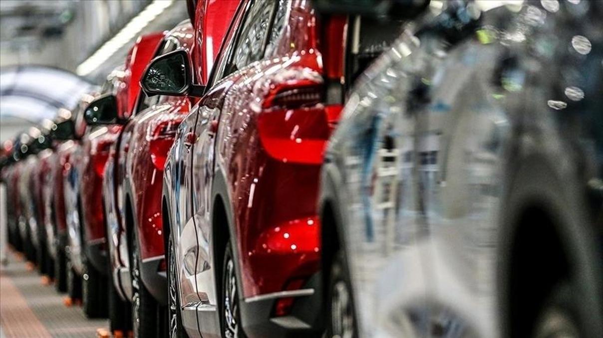 Otomotiv ihracatında rekor yarışı: Kocaeli mi Bursa mı Otomotiv ihracatında rekor yarışı: Kocaeli mi Bursa mı