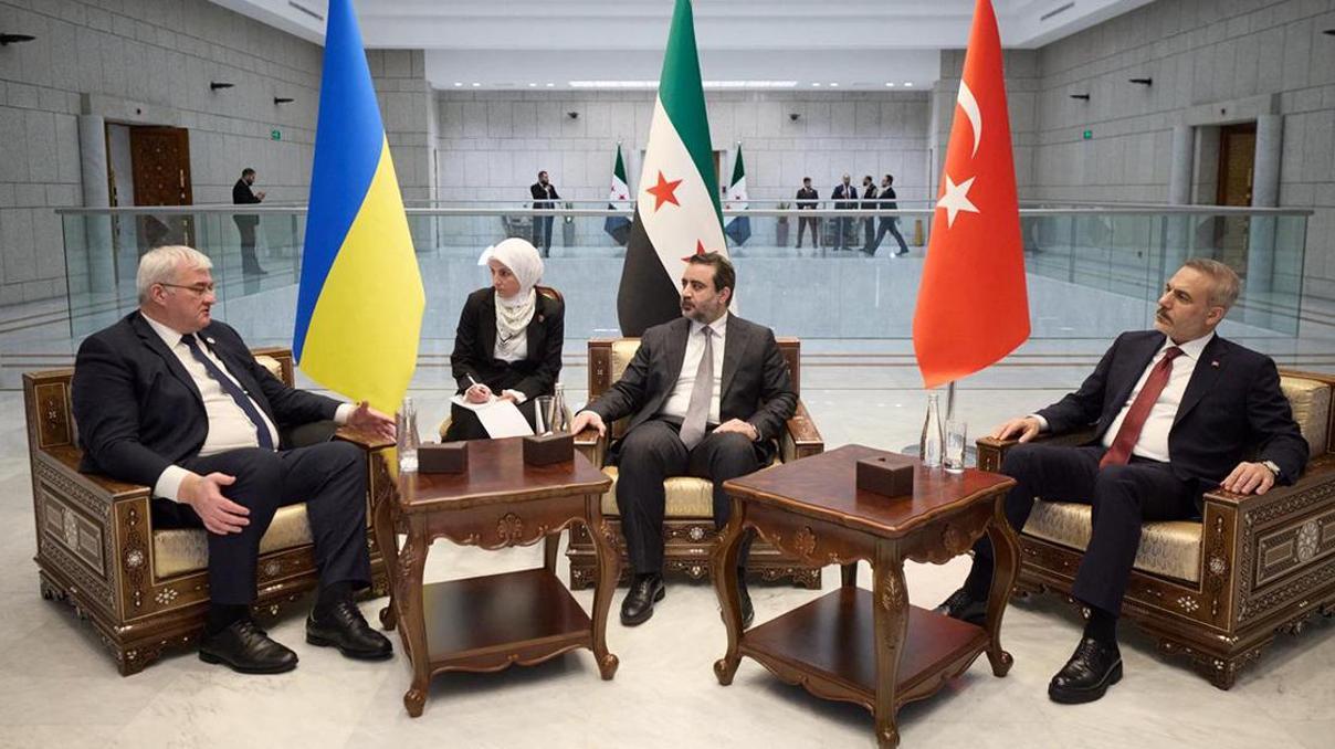 Dışişleri Bakanı Hakan Fidan Suriyeli mevkidaşı ile görüştü Dışişleri Bakanı Hakan Fidan Suriyeli mevkidaşı ile görüştü
