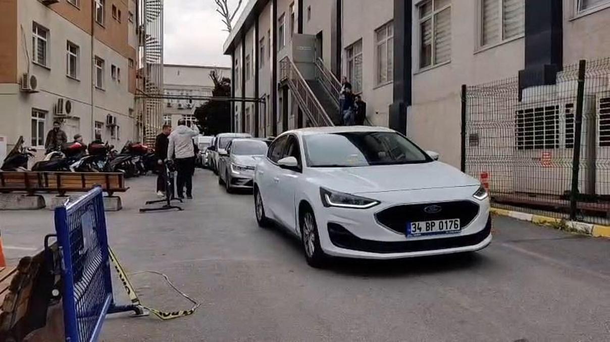 Konsolosluk önündeki çatışma: Polislere yönelik alaycı ifade kullanan 8 kişi gözaltına alındı Konsolosluk önündeki çatışma: Polislere yönelik alaycı ifade kullanan 8 kişi gözaltına alındı