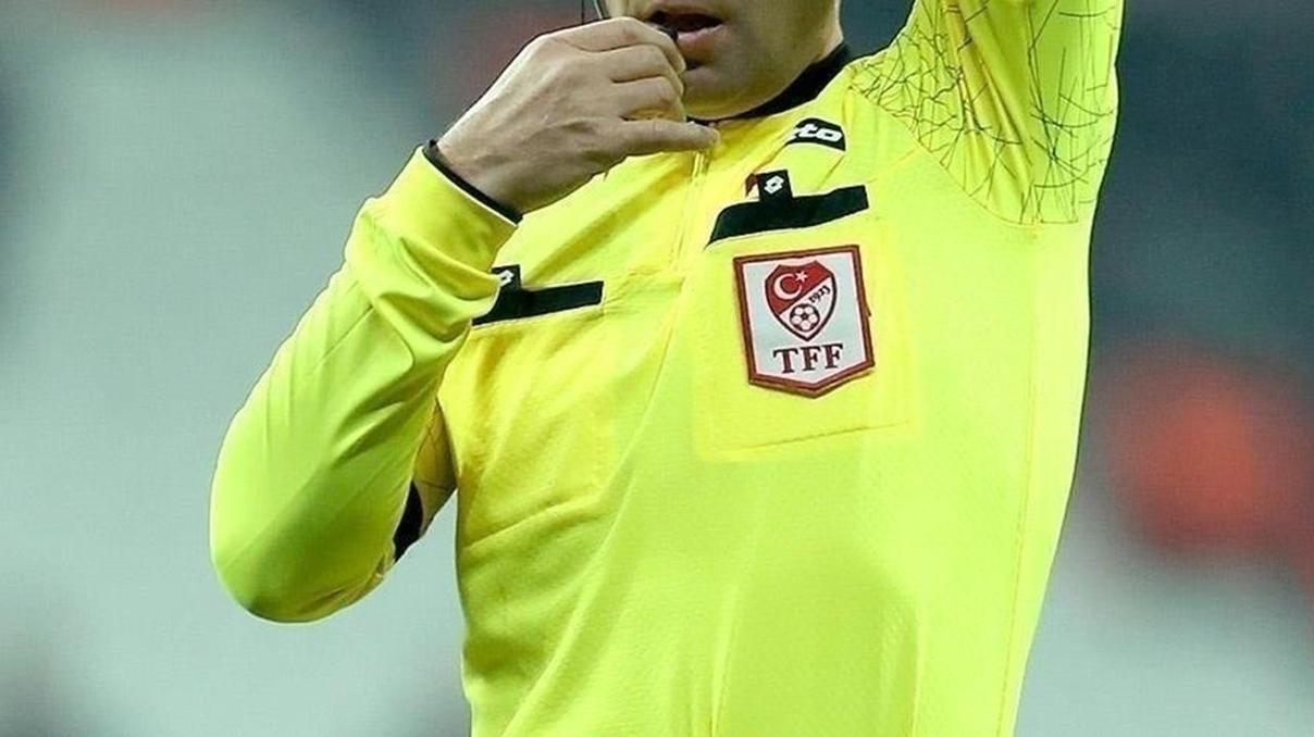 SON DAKİKA... Beşiktaş - Trabzonspor maçının hakemi açıklandı SON DAKİKA... Beşiktaş - Trabzonspor maçının hakemi açıklandı
