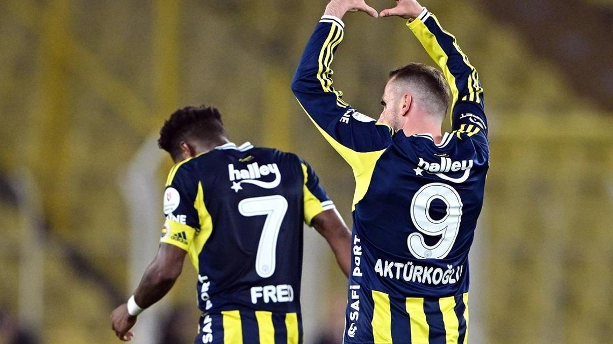 Kerem Aktürkoğlu: Fenerbahçe forması giydiğim için çok mutlu ve gururluyum