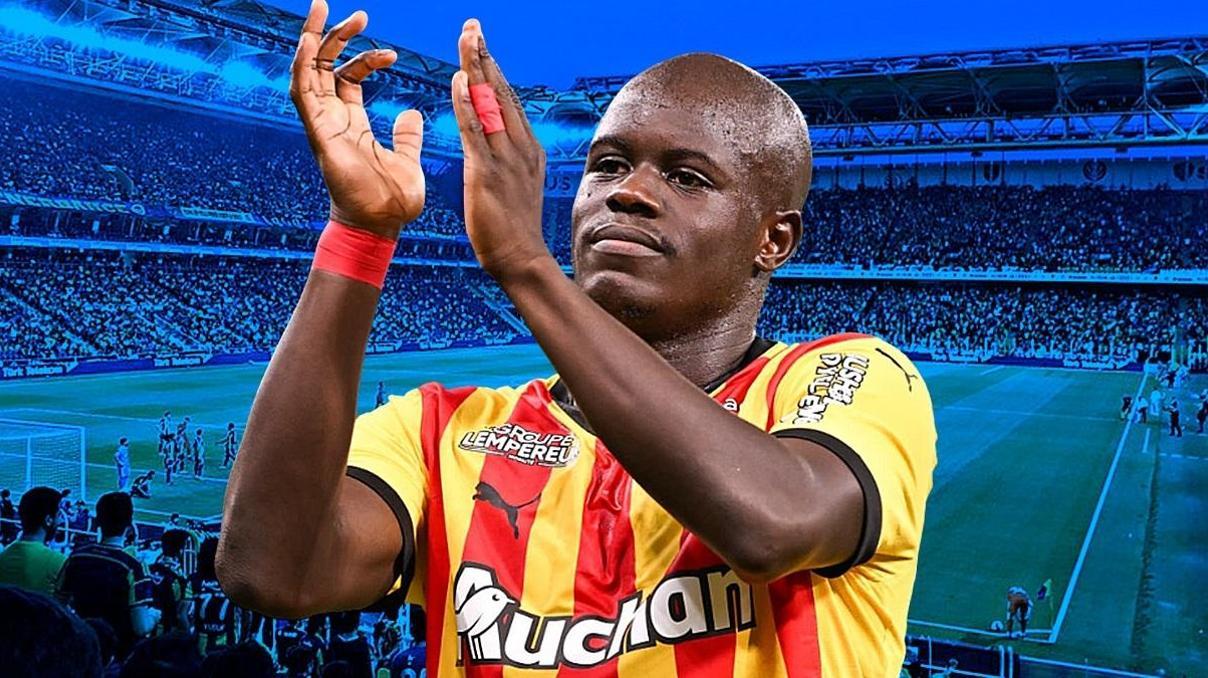 Fenerbahçenin gündemindeki Malang Sarr boşta kaldı Fenerbahçenin gündemindeki Malang Sarr boşta kaldı