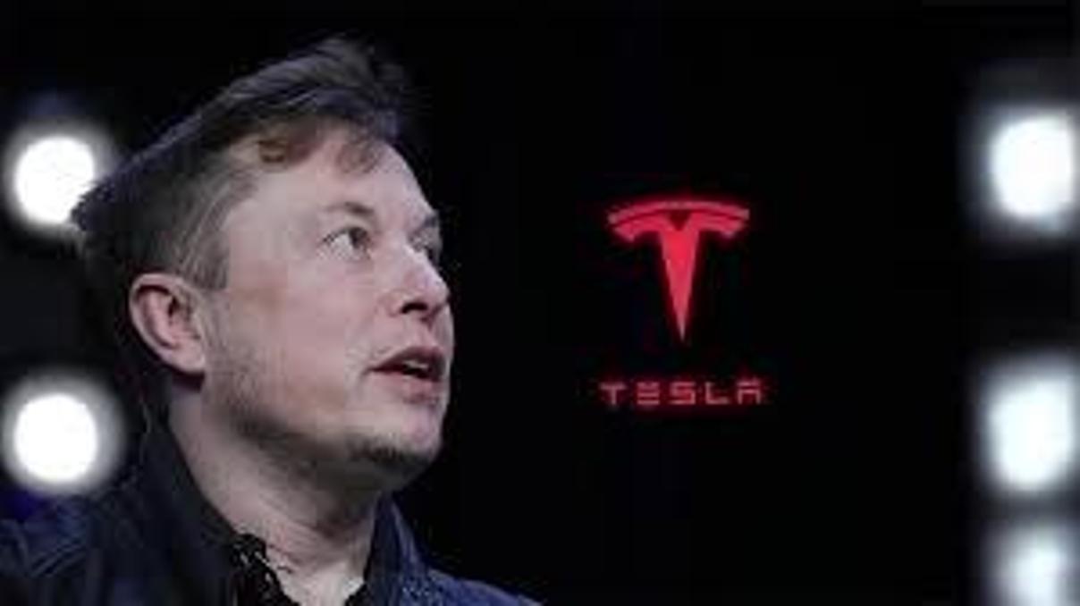 SpaceX hisselerindeki düşüş Elon Muskın servetini eritti Trilyoner unvanını kaybetti