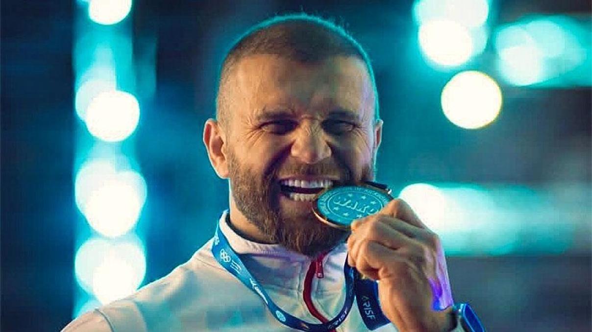Milli sporcu hiç maç yapmadan Türkiye şampiyonu oldu