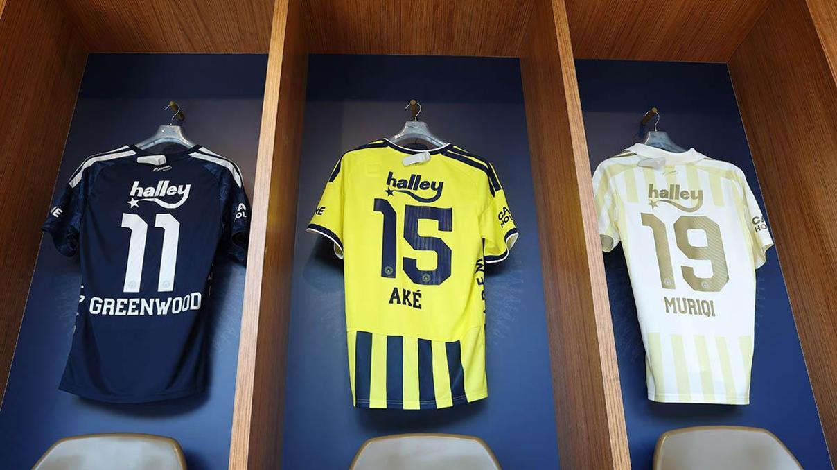 Fenerbahçe, yeni yıldızlarının formasını satışa çıkardı