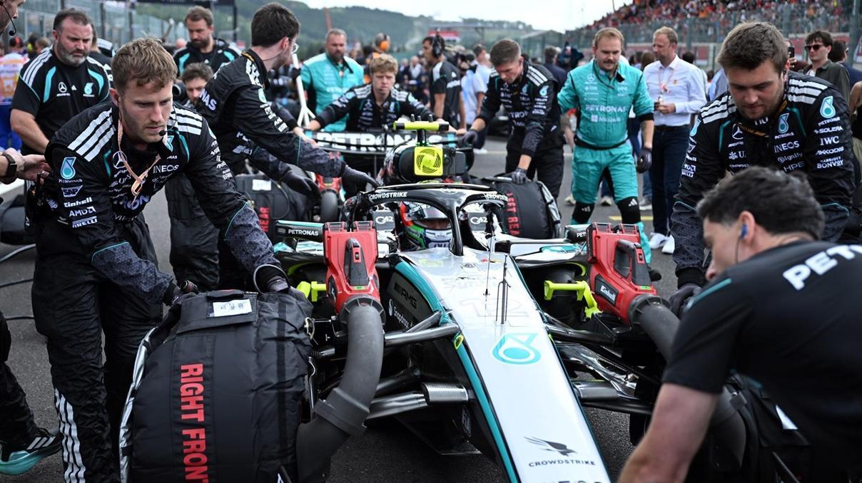 Formula 1 Macaristan Grand Prixsinde heyecan dorukta: İşte pilotlar ve takımlar sıralaması