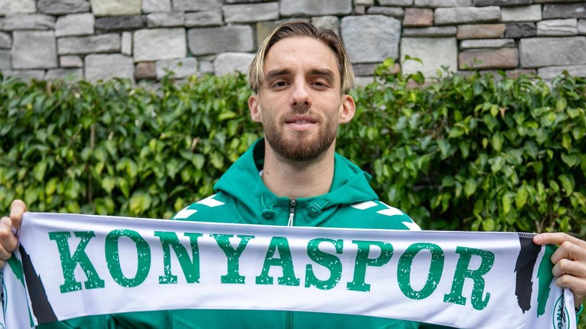 Berkan Kutludan, Konyaspora veda
