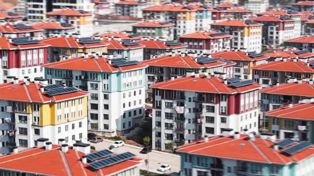 Çevre, Şehircilik ve İklim Değişikliği Bakanlığından Osmaniyedeki afet konutları paylaşımı Çevre, Şehircilik ve İklim Değişikliği Bakanlığından Osmaniyedeki afet konutları paylaşımı