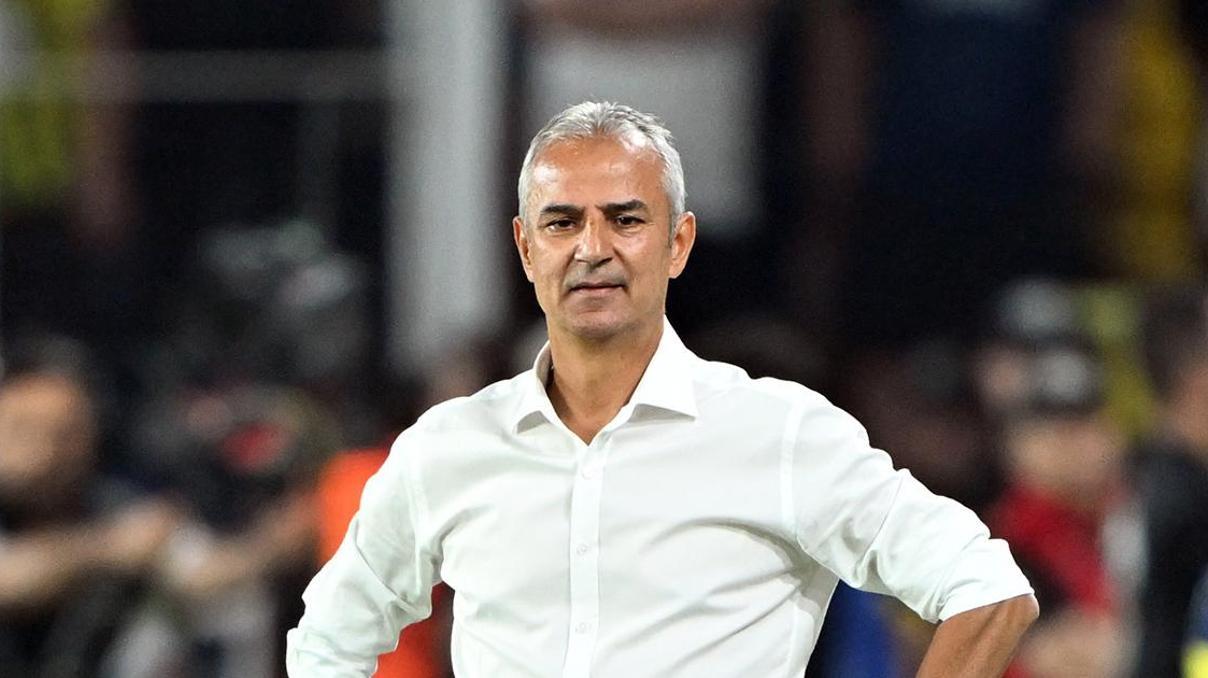 SON DAKİKA | Fenerbahçede İsmail Kartal, istifa etti SON DAKİKA | Fenerbahçede İsmail Kartal, istifa etti