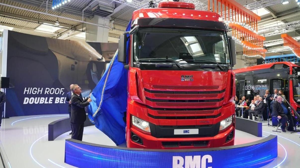 BMCden 560 beygirlik yeni kamyon