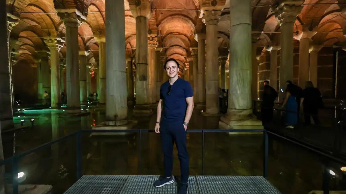 F1i’n efsane pilotu Felıpe Massa, İstanbulun tarih ve gastronomisine hayran kaldı