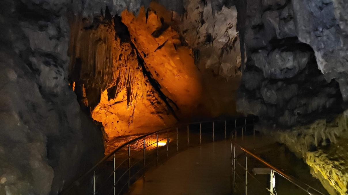 Gökgöl Mağarası 10 gün sonra yeniden ziyarete açıldı Gökgöl Mağarası 10 gün sonra yeniden ziyarete açıldı