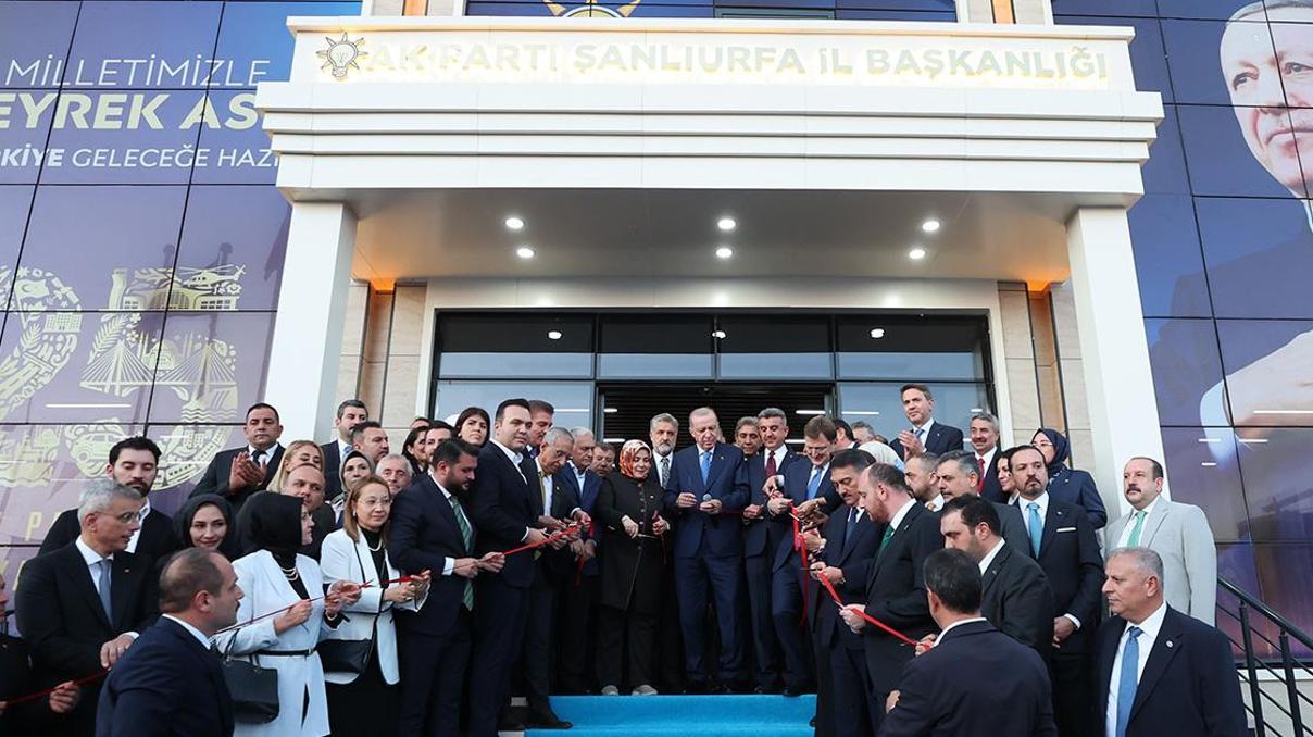 SON DAKİKA | Cumhurbaşkanı Erdoğan: Hizmet siyaseti daha da güçlenecek SON DAKİKA | Cumhurbaşkanı Erdoğan: Hizmet siyaseti daha da güçlenecek