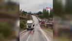 Yolcu otobüsü ile TIR çarpıştı: 15 yaralı