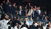 Beşiktaş maçında Mehmet Büyükekşi protesto edildi