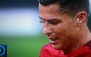 Ronaldo'nun kirpiklerine konan güve fenomen oldu