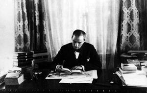 Bu kitaplar Atatürk'ü anlatıyor