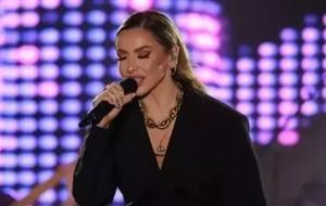Hadise sahnede kendini tutamadı: Fena üzerime geliyorlar