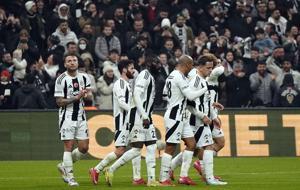 Beşiktaş, üçüncülük yolunda derbide hata yapmak istemiyor