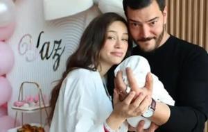 Çağrı Şensoy ve eşi Buse Arslan yeni doğan minik bebeklerini paylaştı!