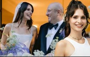 Meriç Aral'dan karnı burnunda poz