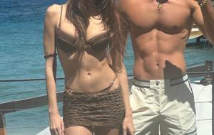 Rafael Cemo Çetin, Dilan Çiçek Deniz'e çok aşık! Plajdan fotoğraf paylaştılar!
