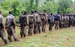Dış basın FLAŞ koduyla duyurdu: PKK kendini feshettiğini duyurdu! Dünyada böyle yankılandı…