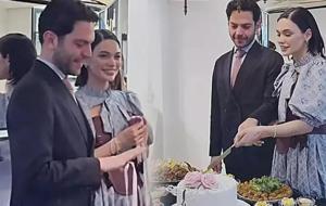Evlilik yolunda ilk adım... Ünlü oyuncu nişanlandı