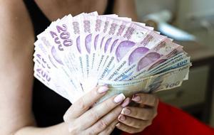 MEVDUAT FAİZİ 2025 | Mevduat faizleri yüzde 60’a dayandı! Yatırımcı ne kadar kazanır?